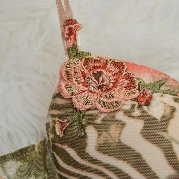 34C Lise Charmel Lace Tropical Floral Appliqué Underwire Bra - Picture 8 of 9